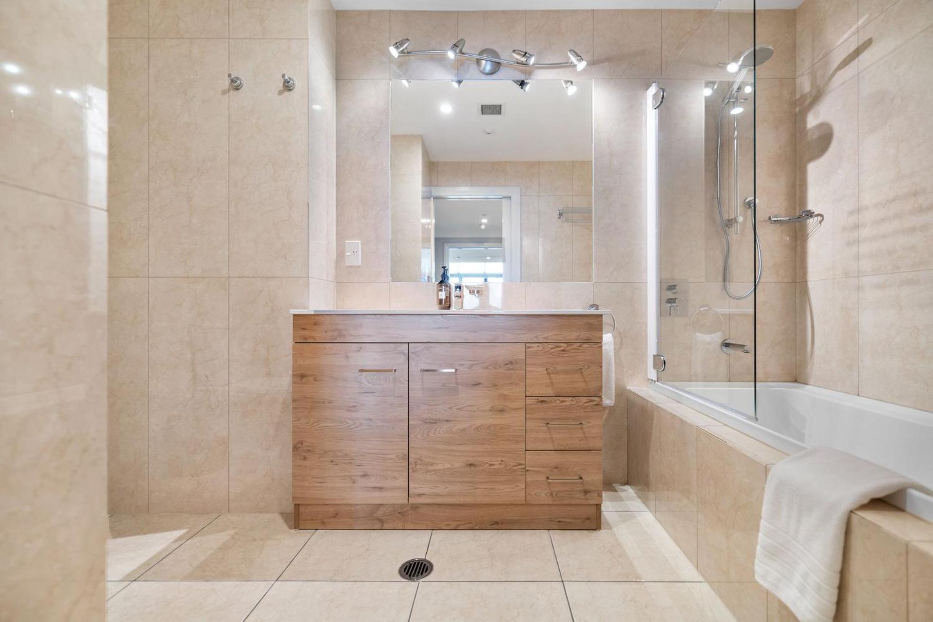Lakefront Luxury 912 The Beacon 3 Bedroom كوينستاون المظهر الخارجي الصورة